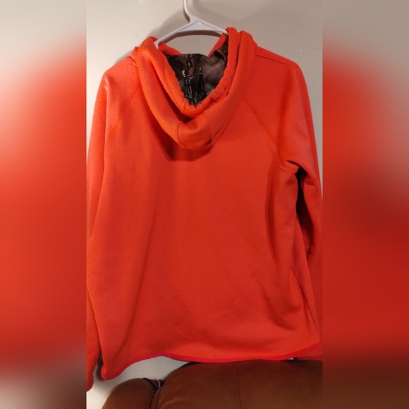 Under Armour sweat shirt - Picture 2 of 3